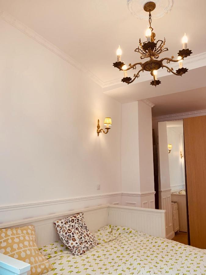 Parisian Style Appartment Private Room With Shared Bathroom Near Bastille And Gare De Lyon Exterior photo